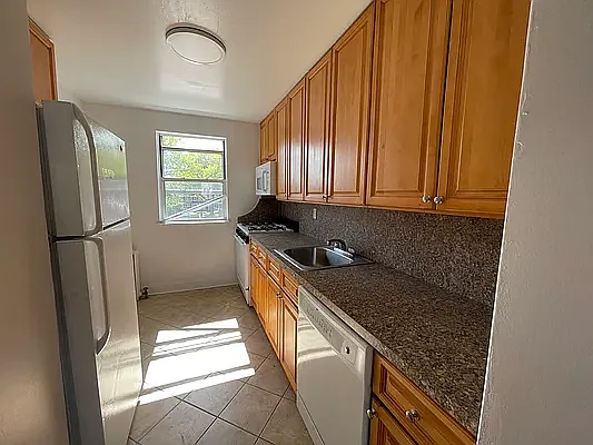 Rented by Queens Apartments Realty LLC | media 1