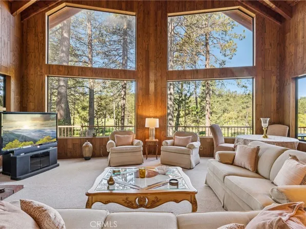 524 Golf Course Rd, Lake Arrowhead, CA 92352