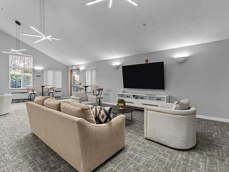 Sycamore Apartments — Photo 25