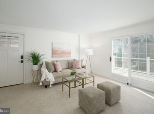 15068 Carter Rd, Philadelphia, PA 19116