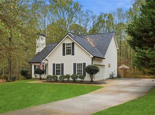 5 Riverside Dr, Sharpsburg, GA 30277