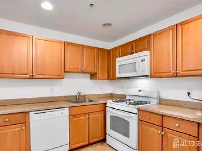 106 Chariot Ct — Photo 17