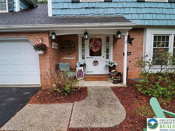 3rd image of 3076 Lindberg Ave