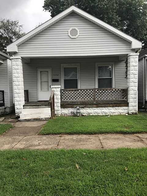 1st image of 1332 E Illinois St