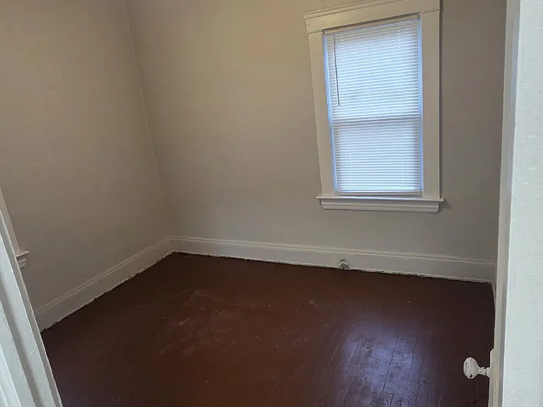 3310 E 134th St — Photo 5
