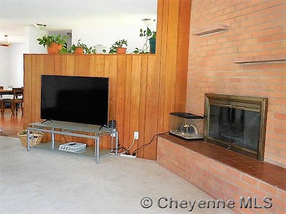 3rd image of 1865 Cheshire Dr