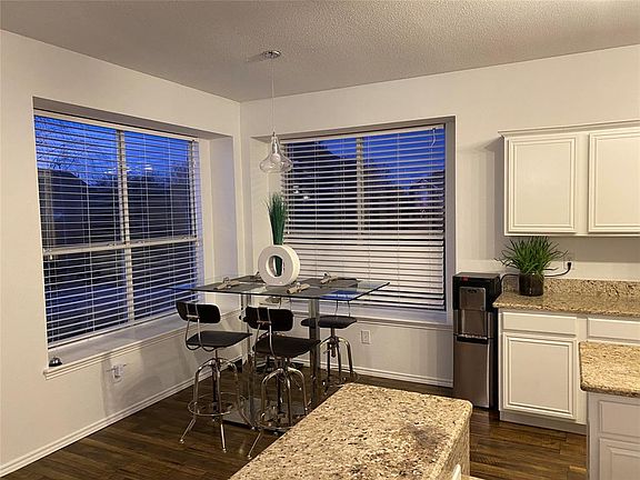 5th image of 7705 Belcrest Dr