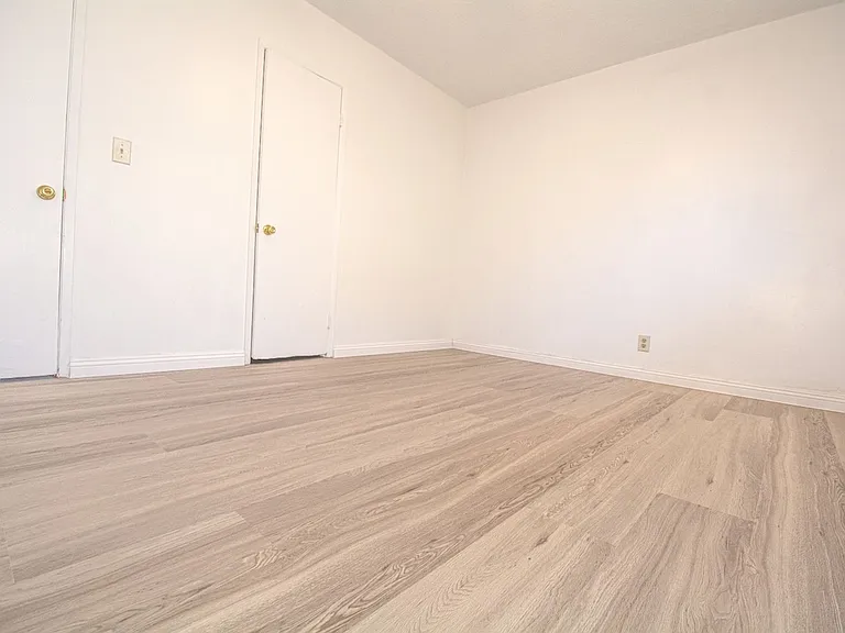 306 N Azusa Ave — Photo 19