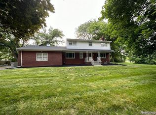 1090 S Lotz Rd, Canton, MI 48188