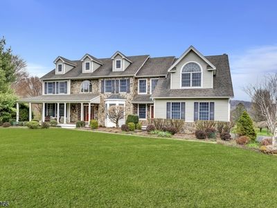 2 Elaine Ct, Califon, NJ, 07830