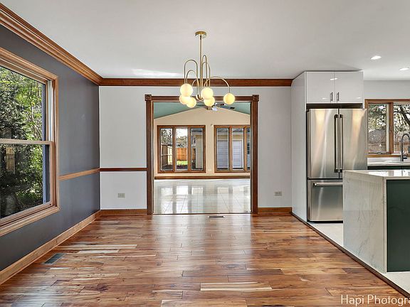 2nd image of 415 E Park St