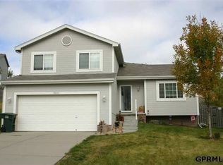 18006 Margo St, Omaha, NE 68136