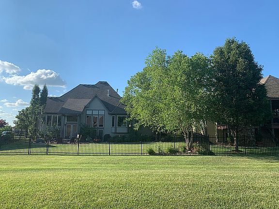 5th image of 1431 W Chaumont Cir