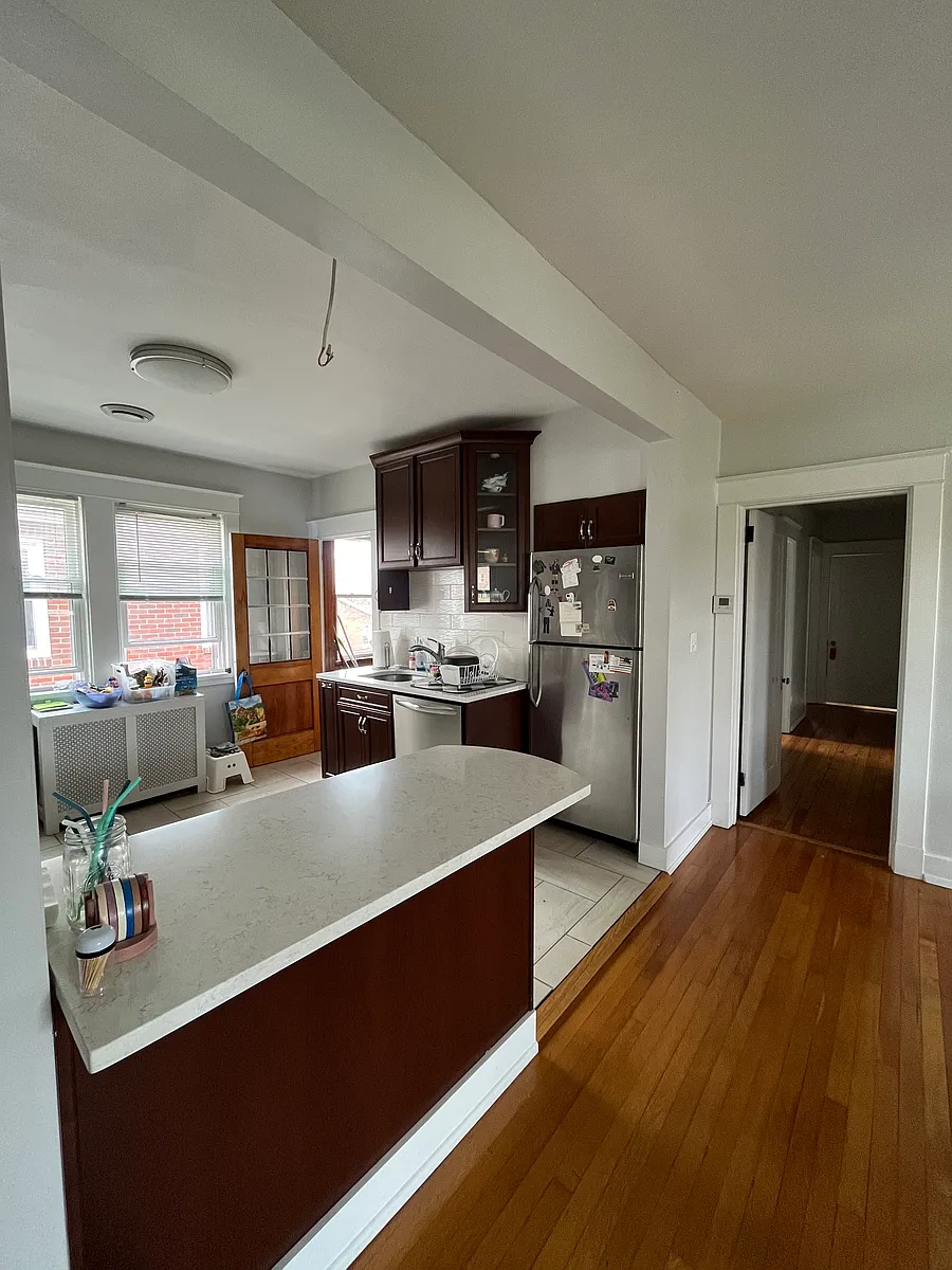 Building Photo - 5510 Hobart St #5510