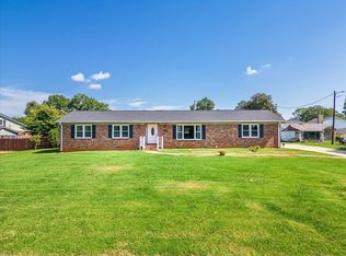 103 Hendrix Dr, Boiling Springs, SC 29316