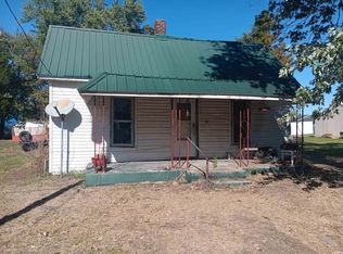 305 W Giltner St, Oaktown, IN