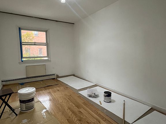 5th image of 1165 129th St #1F