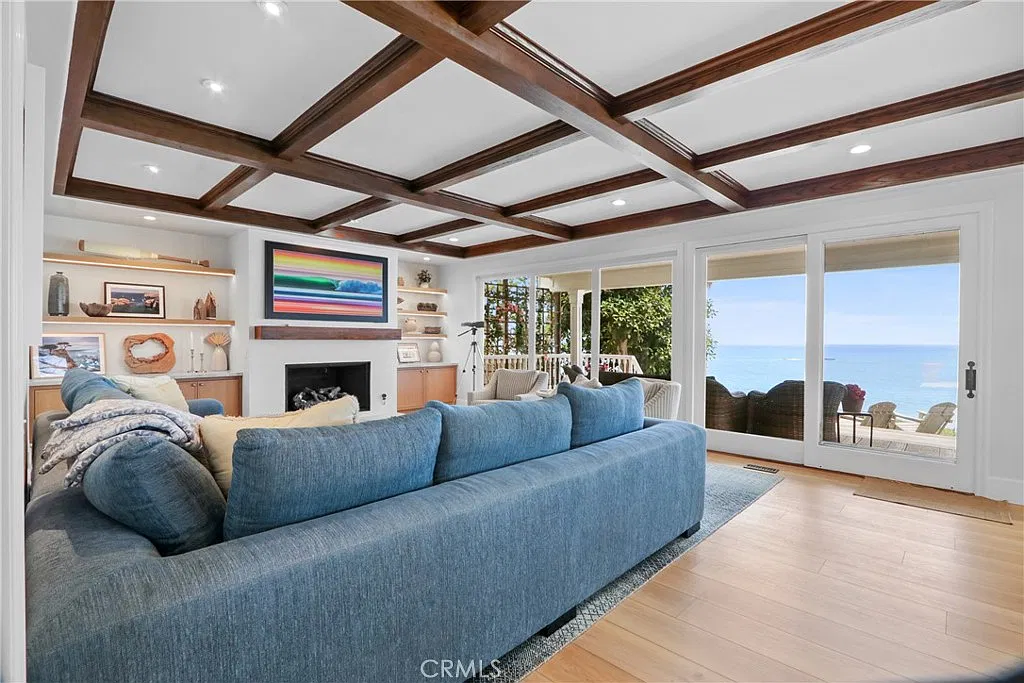 5 bed, 3.5 bath, 4133 sqft, $40,000 — Photo 4