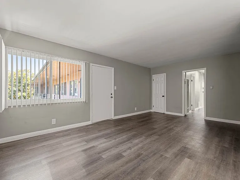 4030 & 4036 S Gelber Pl — Photo 27