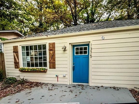 3rd image of 1375 Graymont Dr SW