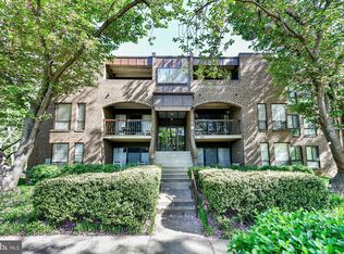 11256 Chestnut Grove Sq APT 243, Reston, VA 20190