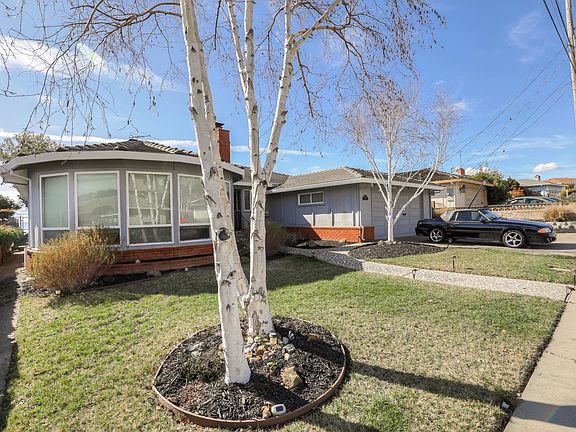 5th image of 2765 Lakeview Dr