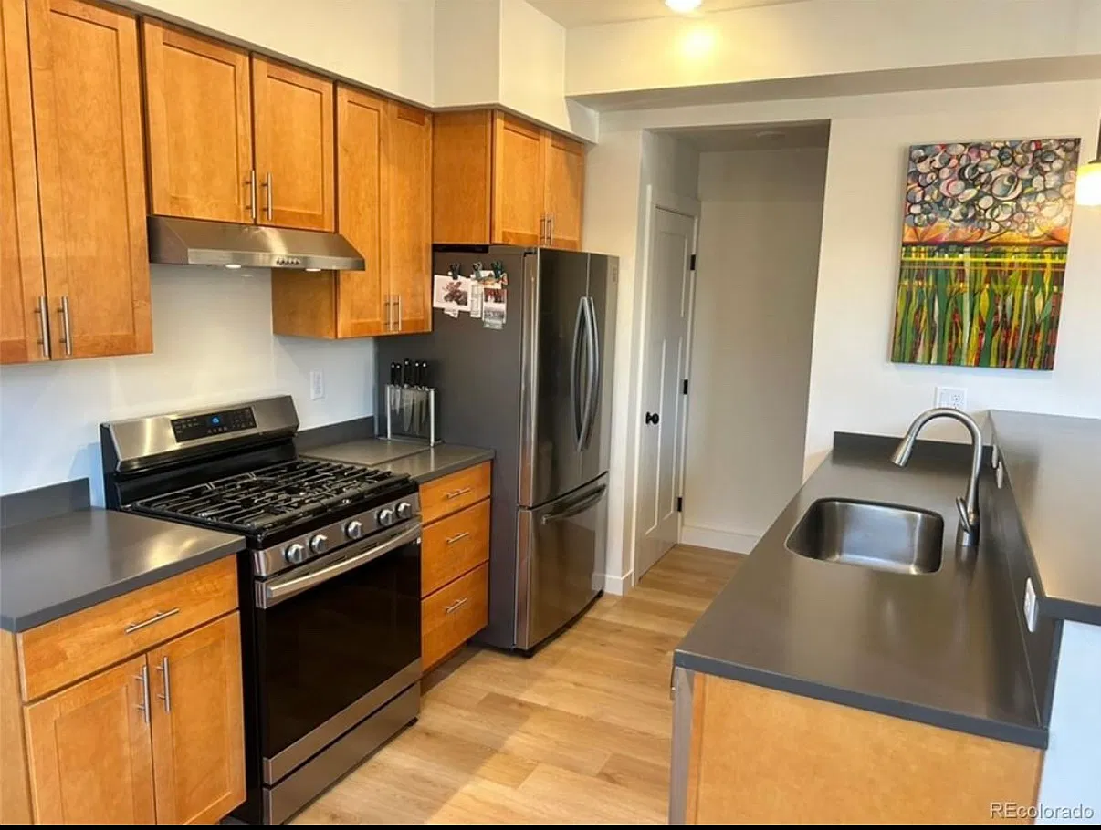 3 bed, 1472 sqft, $3,100 — Photo 4