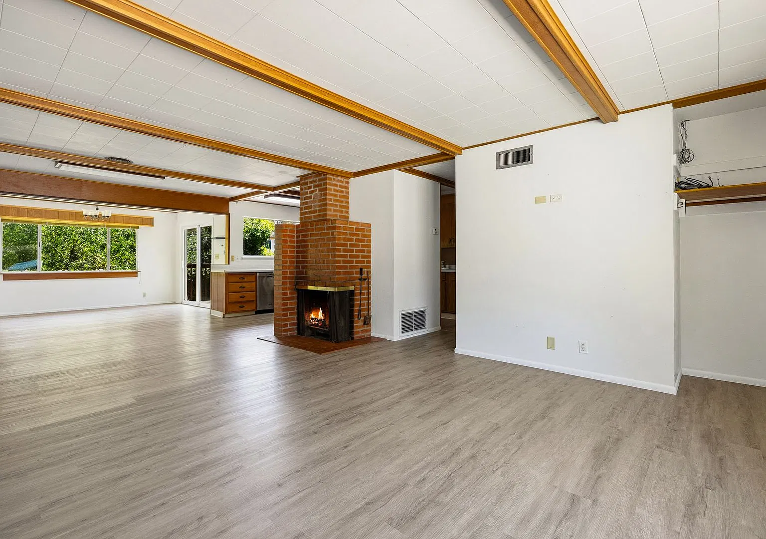 5 Bedroom 2 Bath House Close to Cal Poly — Photo 3