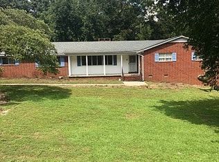 229 Vivian Dr, Fayetteville, NC 28311