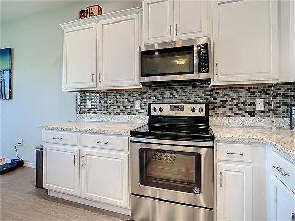 4th image of 11505 Southern Creek Dr