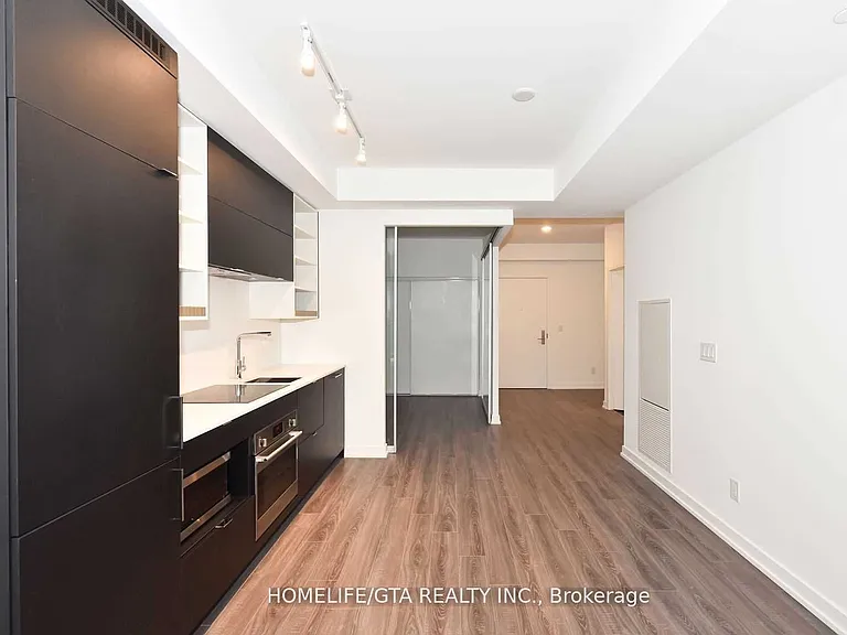 20 Edward St #708 — Photo 18