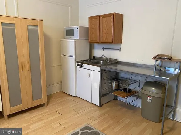 1324 Locust St APT 732, Philadelphia, PA 19107