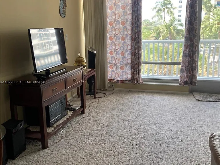 4020 Galt Ocean Dr #203 — Photo 19