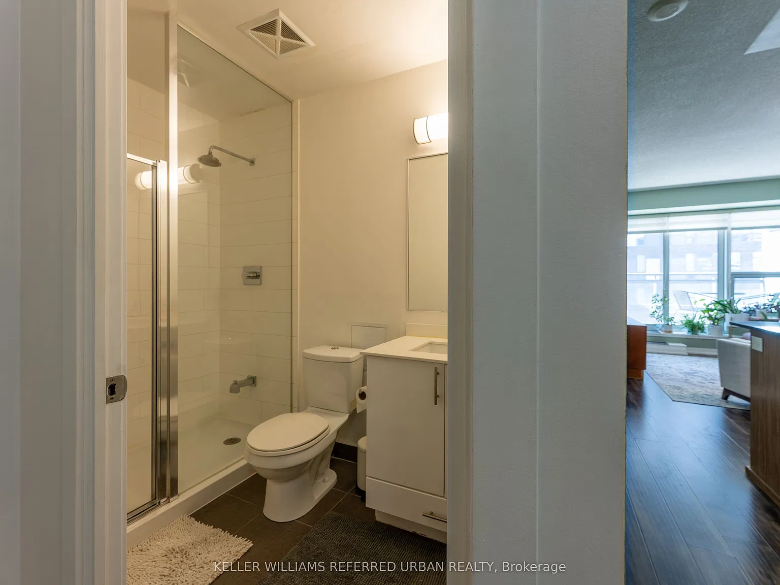 Paintbox Condos — Photo 4