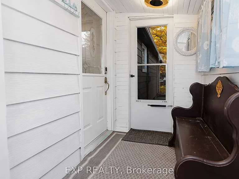 27 Sunnidale Rd S — Photo 32