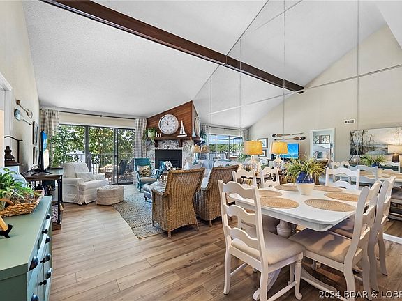 3rd image of 129 Woodcrest Dr #3A