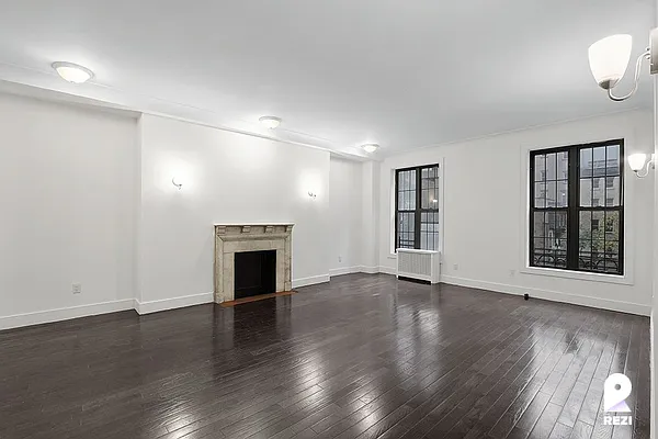 Rented by REZI | media 14