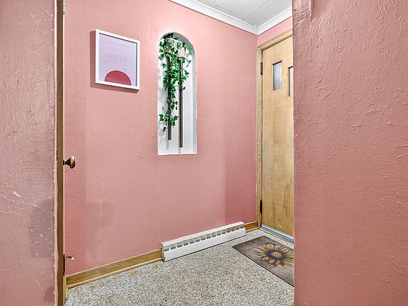 4th image of 420 Klein St