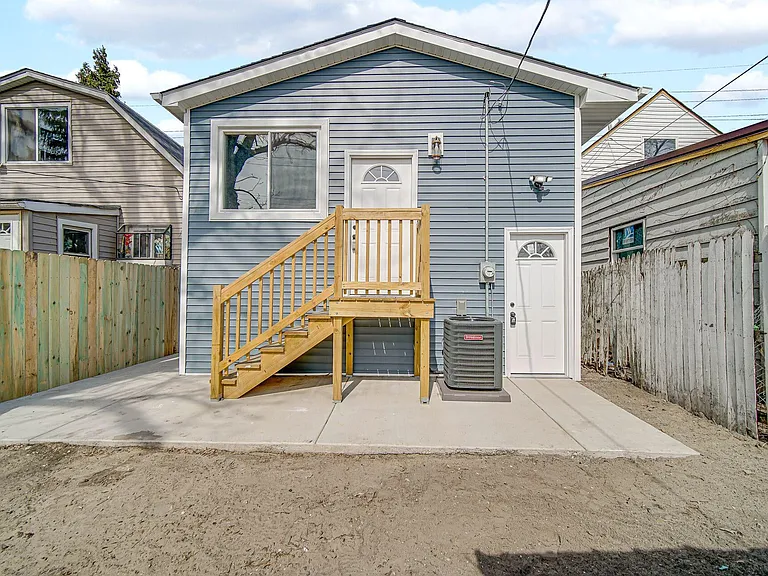 724 Willow Ct — Photo 14