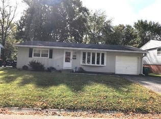 707 Juniper Dr, O'Fallon, IL 62269