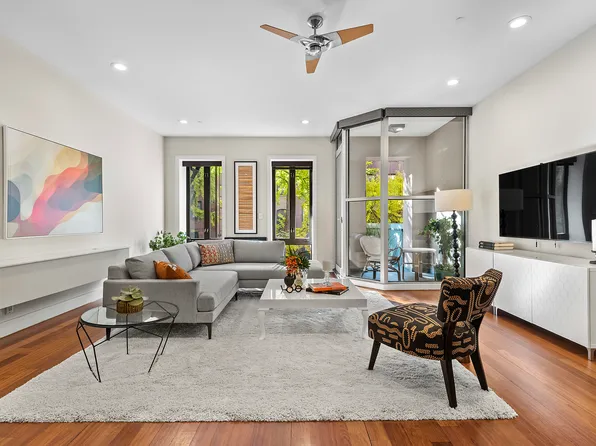 345 East 50th Street image 1 of 14