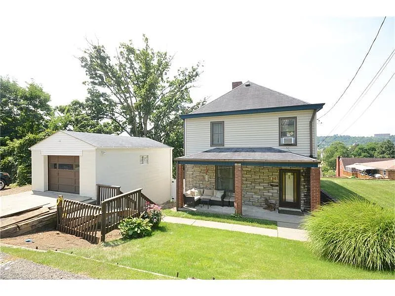 310 Hill St photo 1