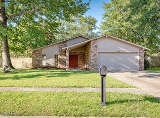 2821 Lawnwood Dr, Ocean Springs, MS 39564