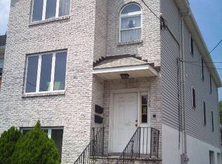 136 Sussex St, Harrison, NJ 07029