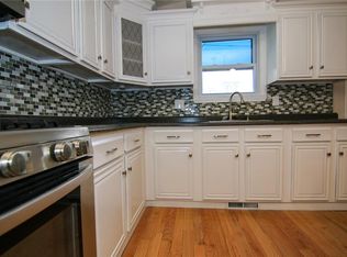 430 Niantic Ave, Providence, RI 02910