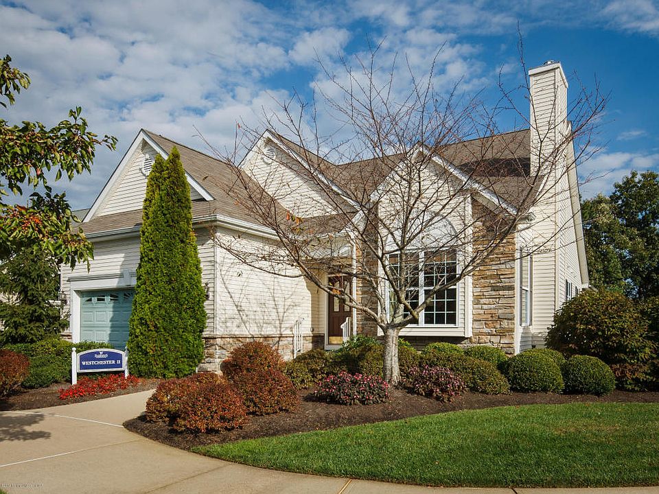 1st image of 18 Winding River Ct