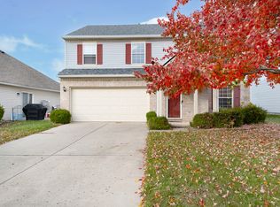 9404 Claymount Ln, Fishers, IN 46037
