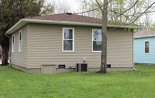 565 Chippewa Rd — Photo 9