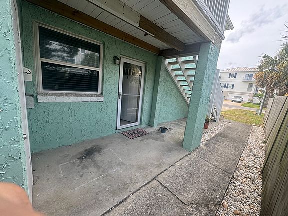 2nd image of 132 14th Ave S #B