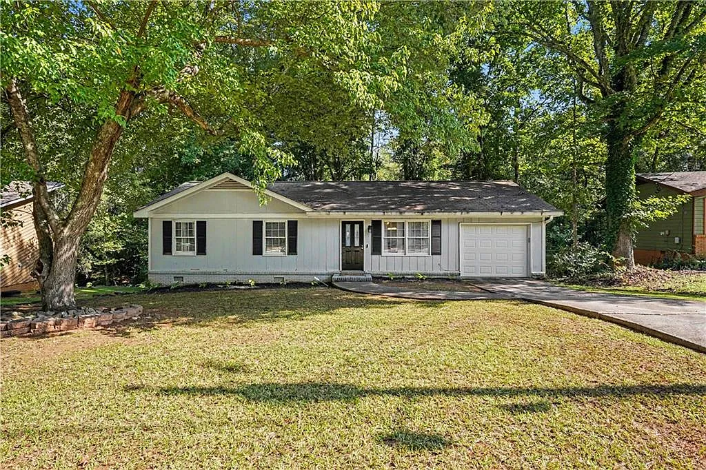 3 bed, 2.0 bath, 1152 sqft, $1,950 — Photo 2